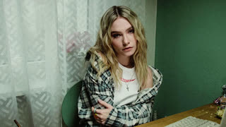 Esther Graf - Letzte Mail (Official Video 2022)